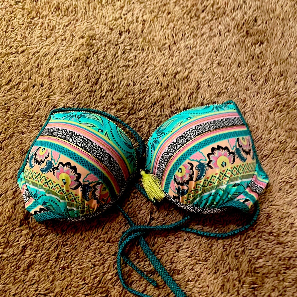Bikini top